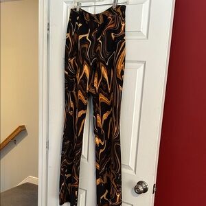 Elegant Swirl Patterned Women's Pants
